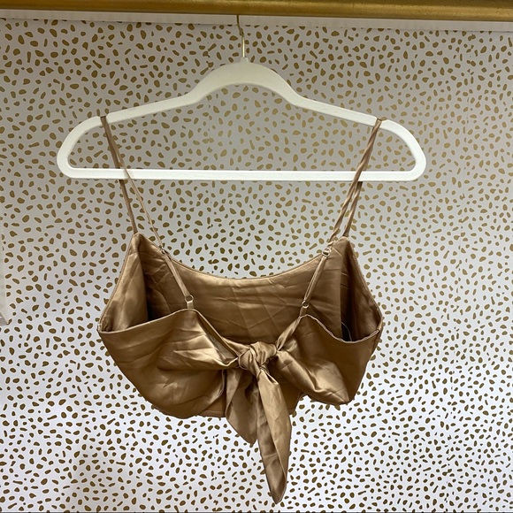 Closet Cleanout✨ Wild Fable Crop Top (Size M) - Picture 2 of 3